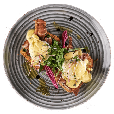 Яйця Бенедикт з беконом